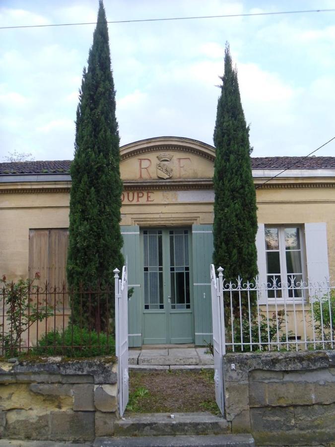 Romantic Gite Nr St Emilion With Private Pool And Views To Die For Pujols  Eksteriør billede